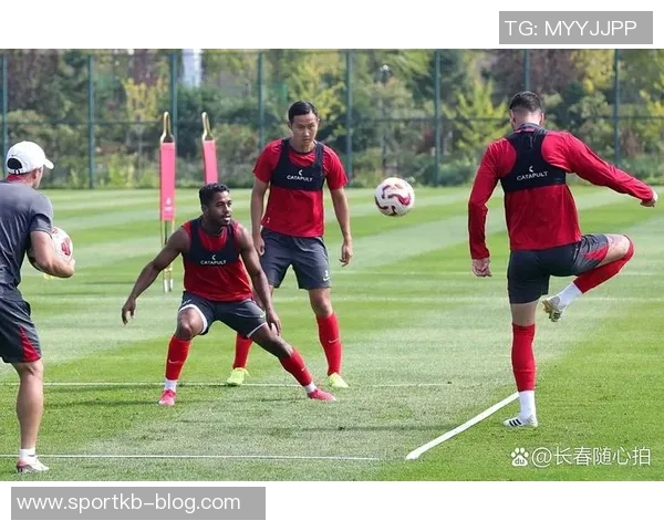 长春寒潮来袭亚泰队员迎战低温全力备战保级生死战 长春寒潮来袭亚泰队员迎战低温全力备战保级生死战